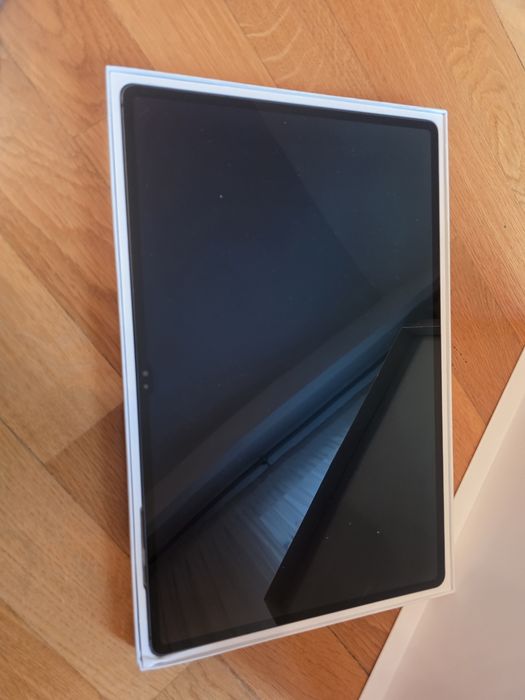Samsung Galaxy Tab S8 Ultra 256GB / 12GB RAM + Husă + 2 Stilouri