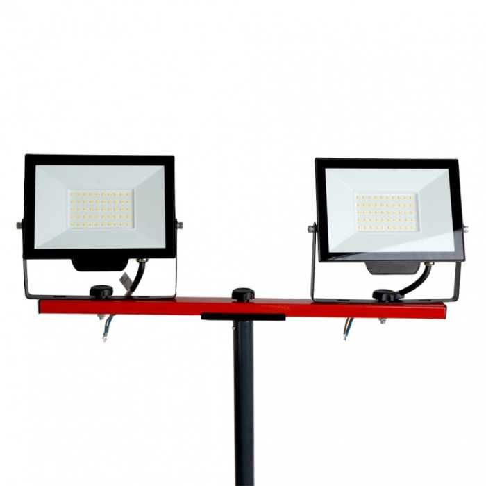 Лед прожектори със стойка + захранващ кабел