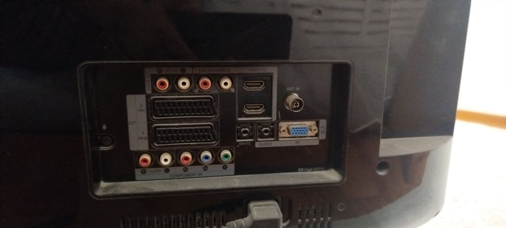 Телевизор SAMSUNG