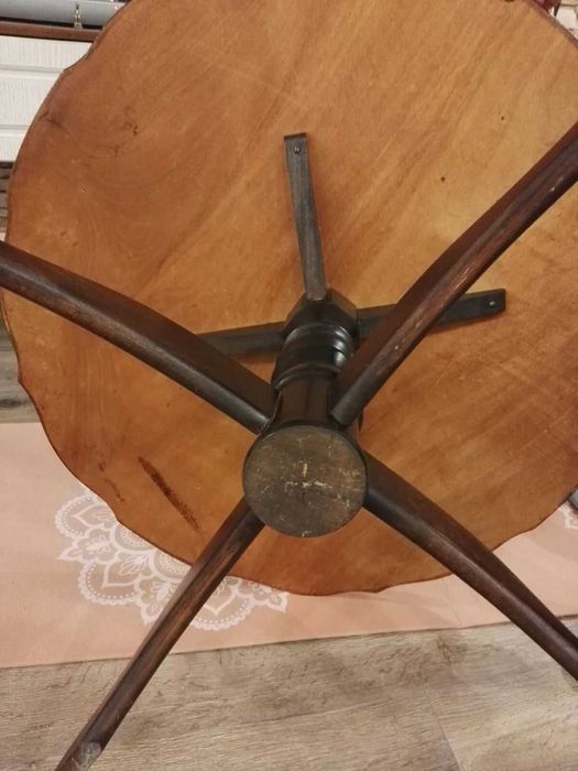 Холна маса от масив