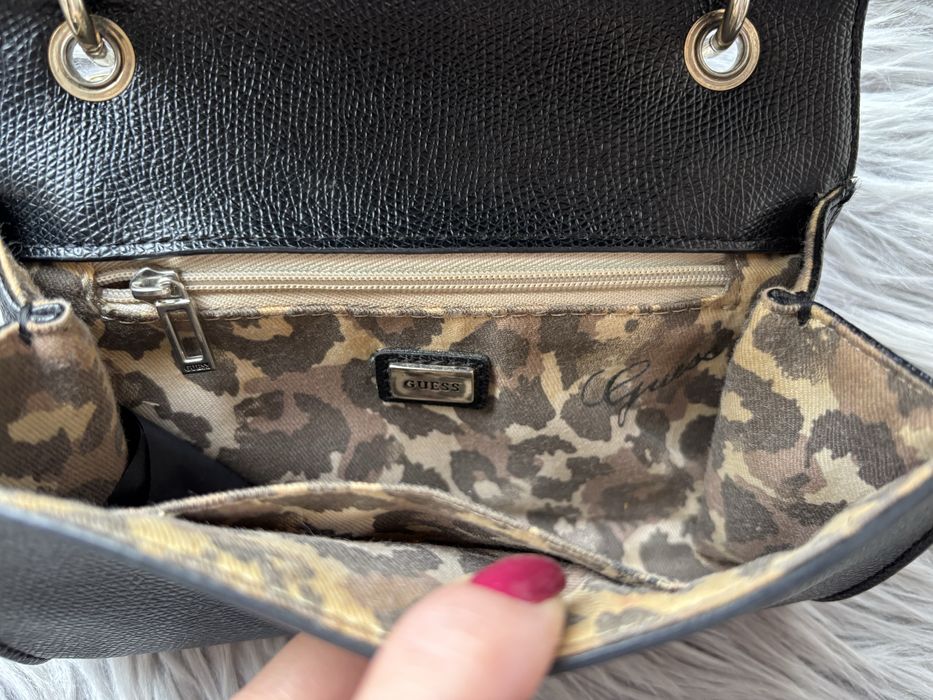 Дамска чанта Guess