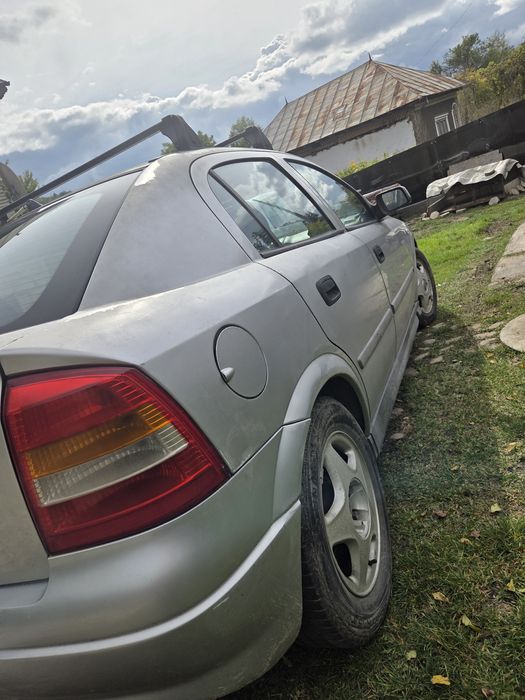 Vând Opel Astra G