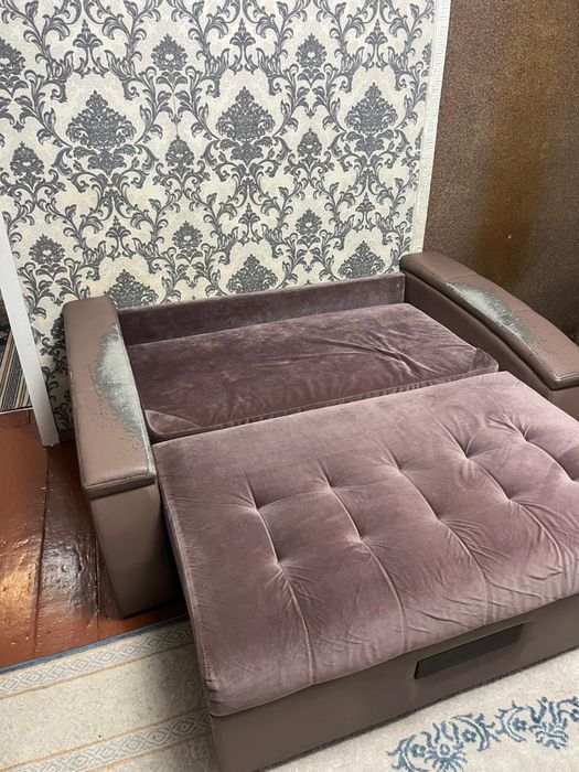 Продам диван тройку