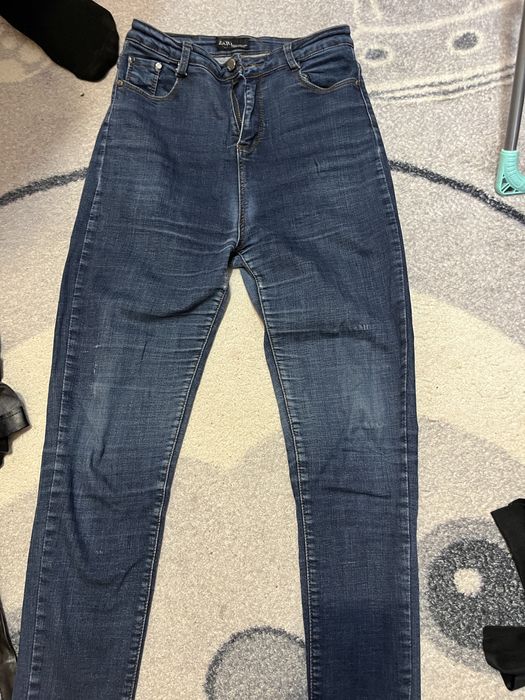 Продам джинсы Зара