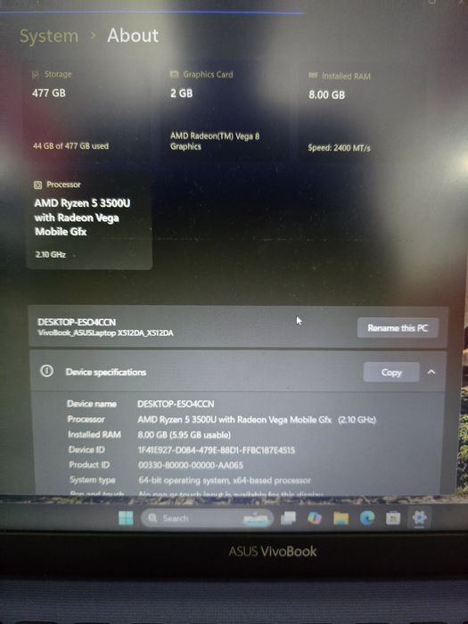 Laptop Asus Vivobook 15 model : X555D Ryzen 5 3500U Vega 8; 512 GB SSD