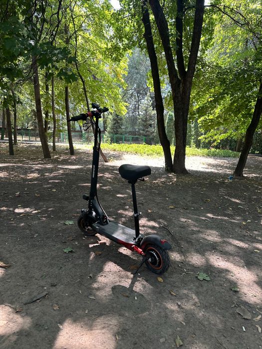 электросамакат,kugo m4pro.