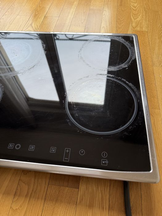 Варочная панель Hotpoint Ariston