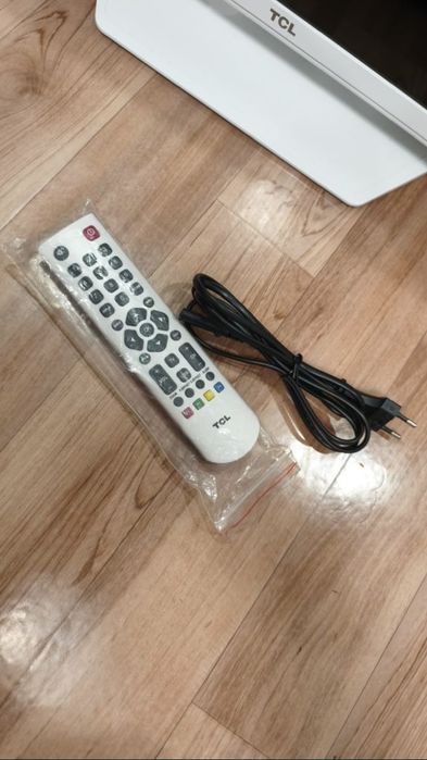 Продам телевизор TCL