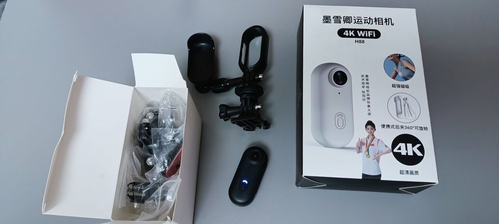 Продам экшен камеру.