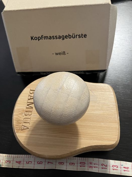 Perie de masaj pentru cap