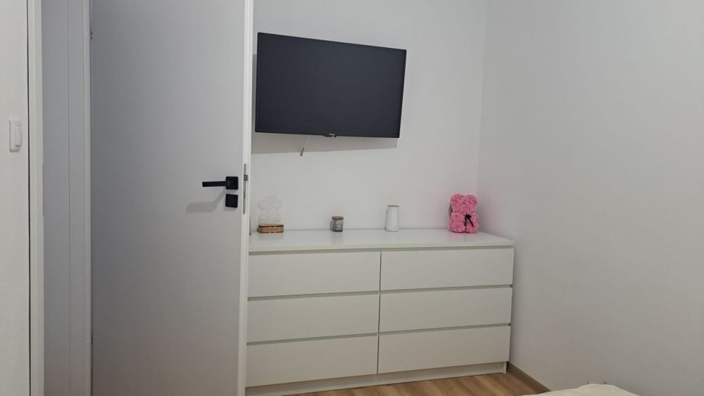 Vând apartament cu 3 camere