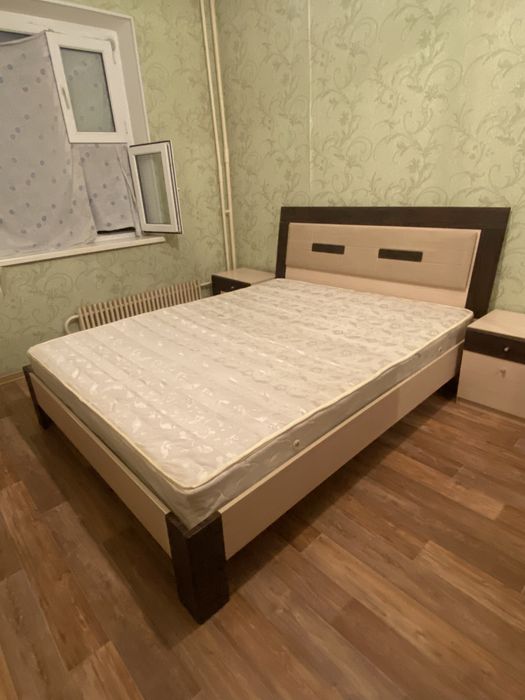Двуспальная кровать от гарнитура