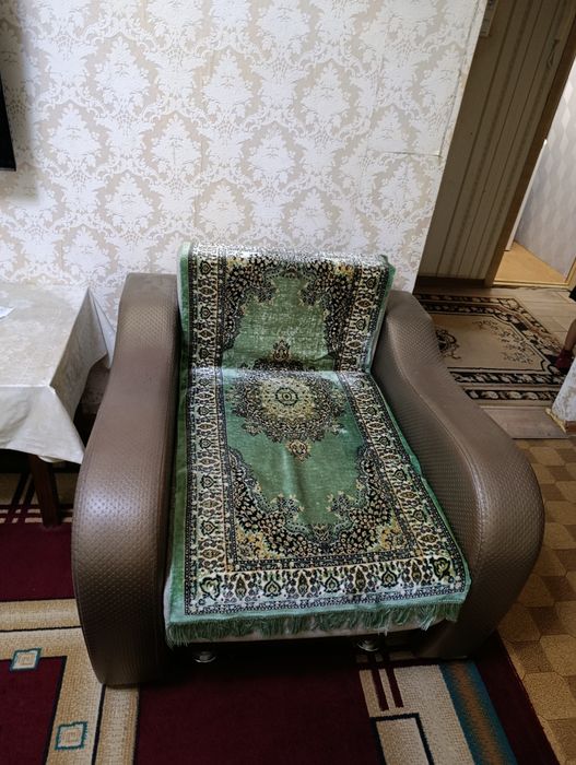 Продам диван и кресло