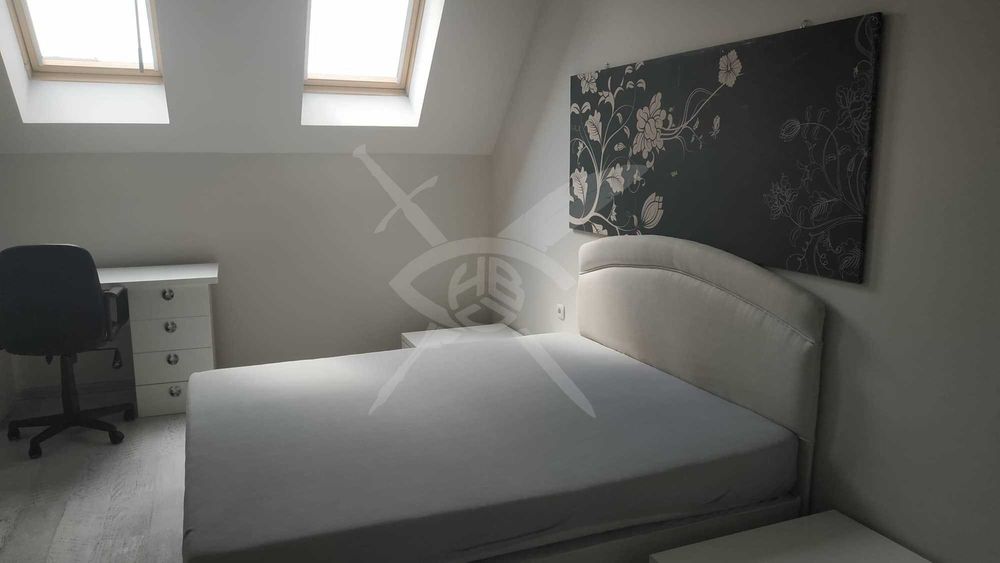 Дава се под наем Тристаен апартамент в Пловдив, Център - 105 кв.м за 797.64 € - Снимка #4