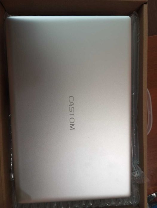 Новый ноутбук Castom