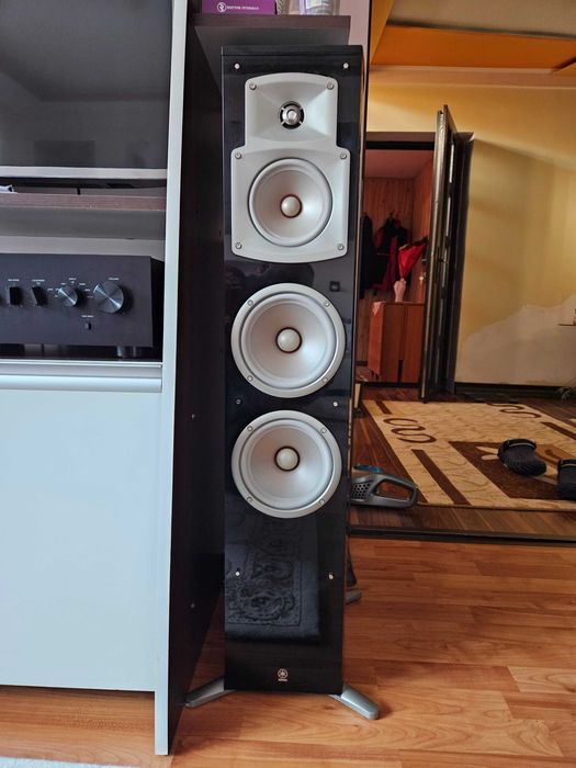 Boxe Podea Standfloor Yamaha NS-555 Ca Noi