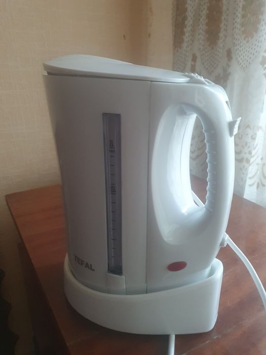 Электрочайник Тифаль