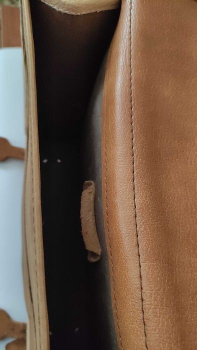 Швейцарска кожена раница с капак от кравешка кожа