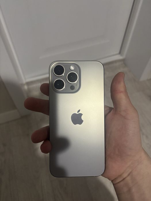 Продам Iphone 15 pro max 512 Esim