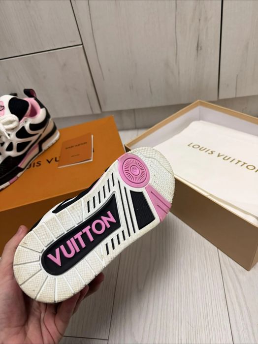Louis Vuitton skate roz