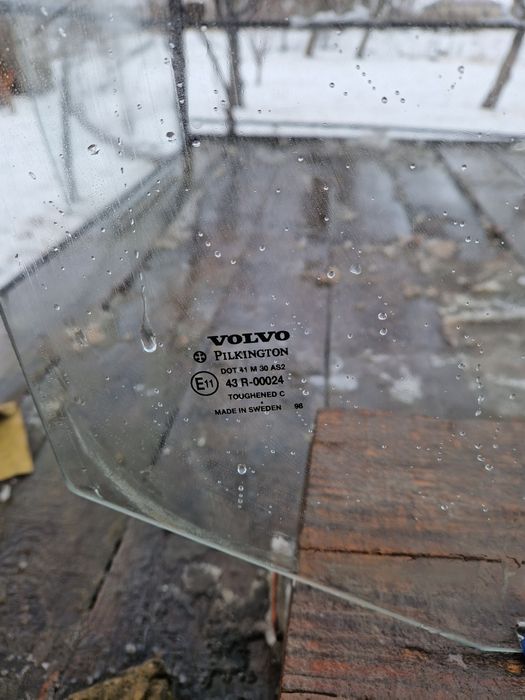 Дверьно стекло  Волва FH 12