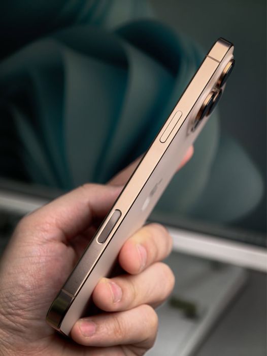 Yangi  iphone 16 pro max 256. 95 yoks