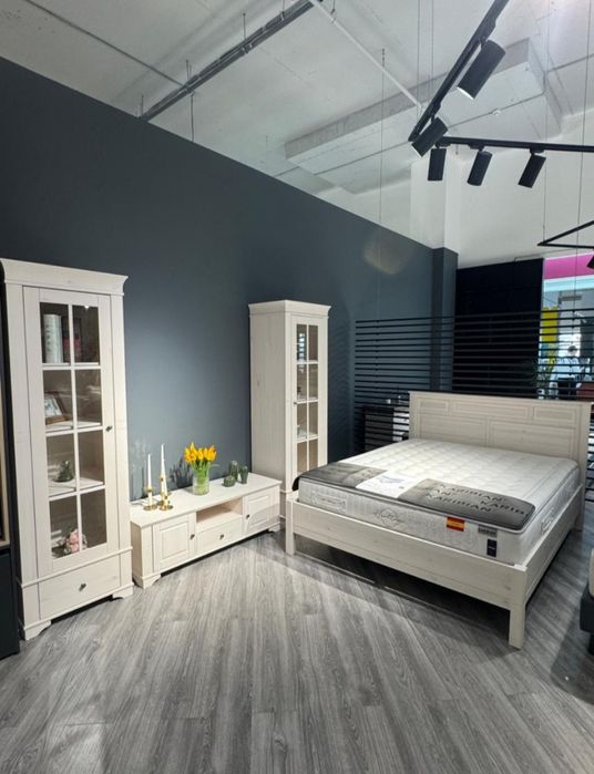 Кровати из дерева