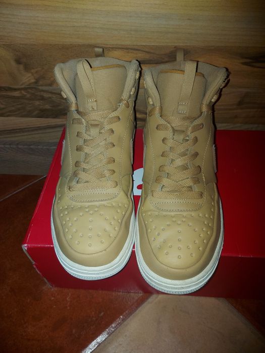 Nike - Спортни обувки Court Vision Mid WNTR с кожа, Светлокафяв