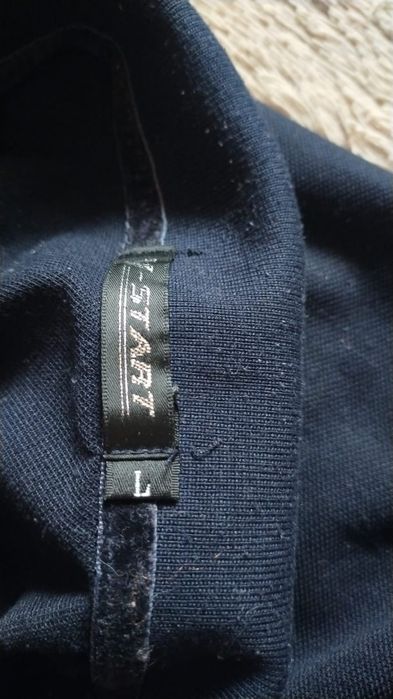 Продам мужскую футболку