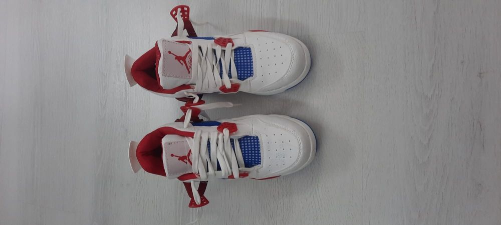 Adidași băieți Jordan