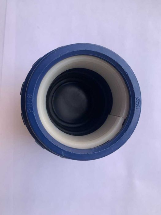 Продам новые муфты, отводы, тройники, заглушки D50, краны шаровыеDN20.