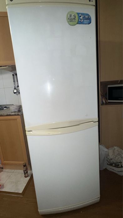 Продам холодильник