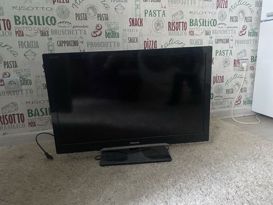Продается телевизор Hisense в идеальном состояние