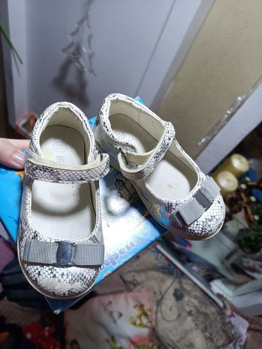 Детские туфли белые кожа 23