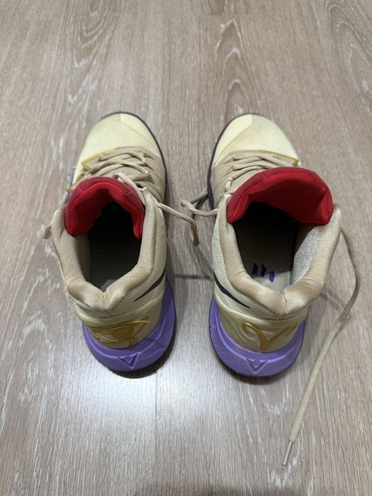 продам баскетбольные кроссовки