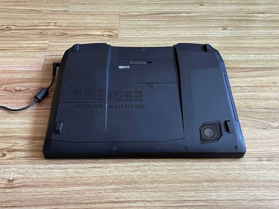 17.3 Asus Rog G750`Core i7-4700HQ/Nvidia GTX 870-192 bit/16GB RAM/128GB SSD+1TB HDD/Full HD