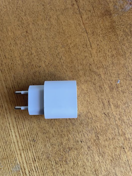 Зарядка Айфон