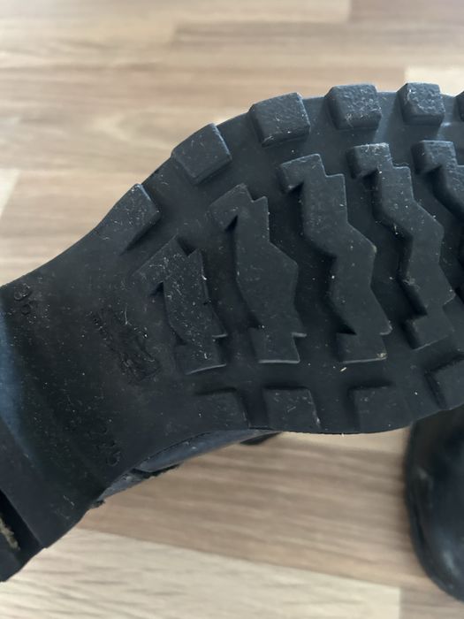 Ботинки с высоким берцем