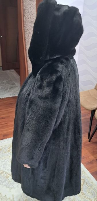 Продам норковую шубу