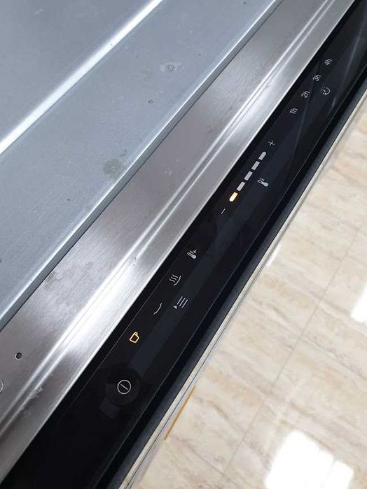 Miele Подгряващо Чекмедже без Дръжка за Вграждане в Кухня 14 cm