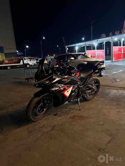 Motosikl yamaha r1 zonsen mator