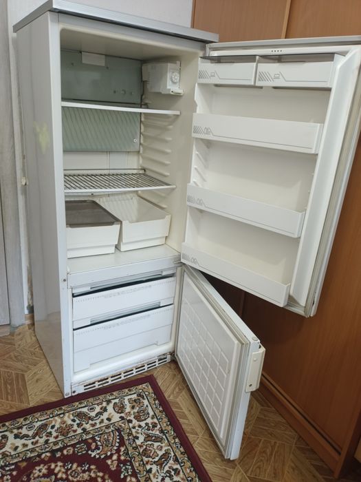 Холодильник 2- камерный.20.000тг