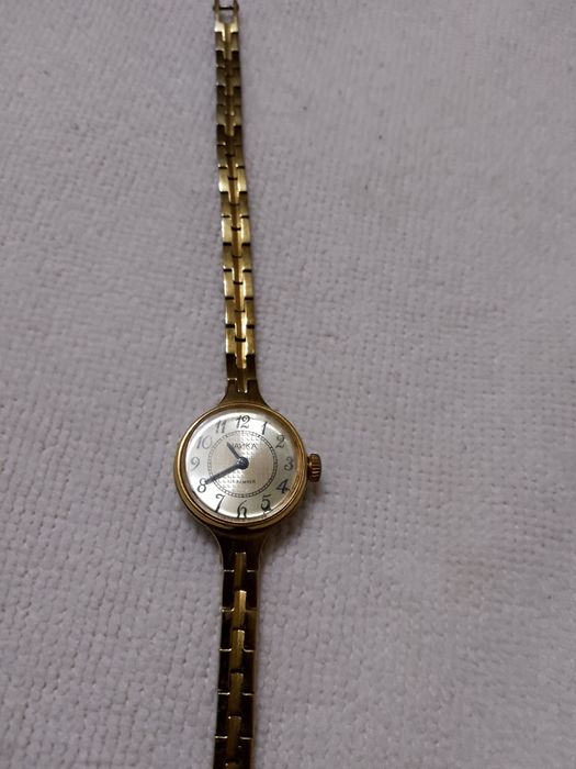 Часы советские женские