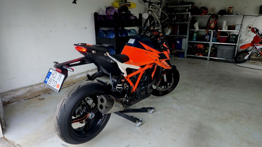 KTM 1290 Super Duke R