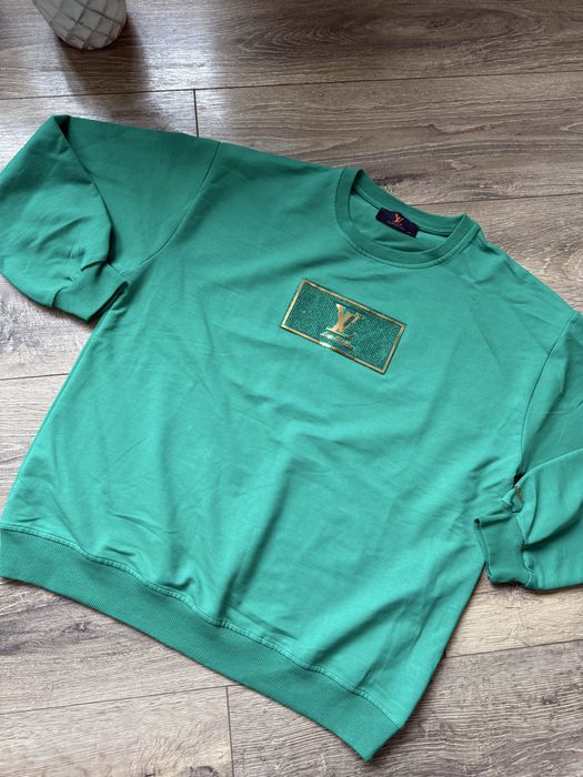 Дамски блузки различни модели нови