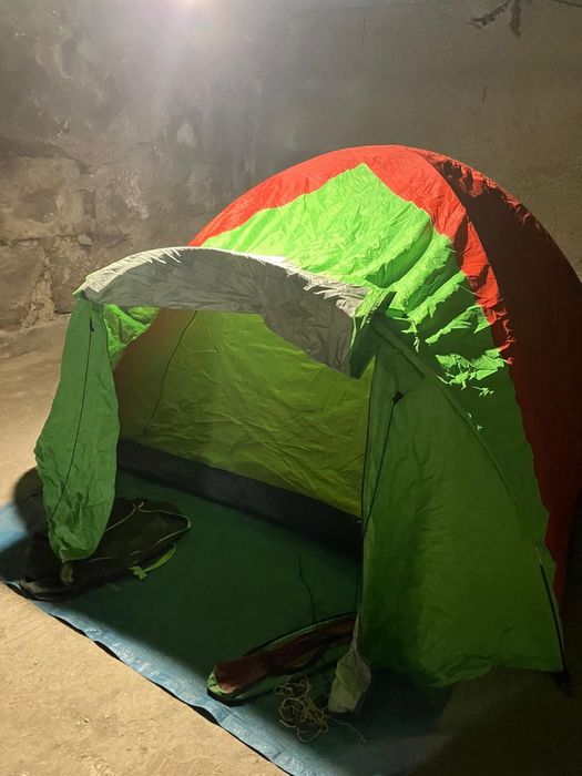 Продаем палатки в отличном состоянии