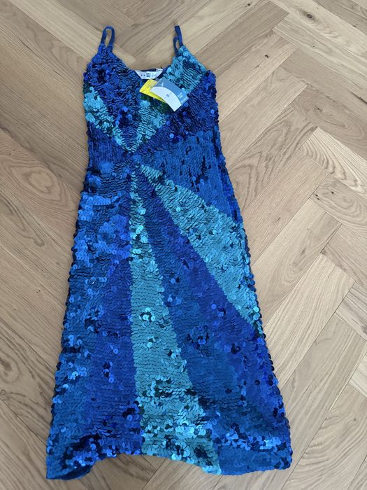 Платье с пайетками