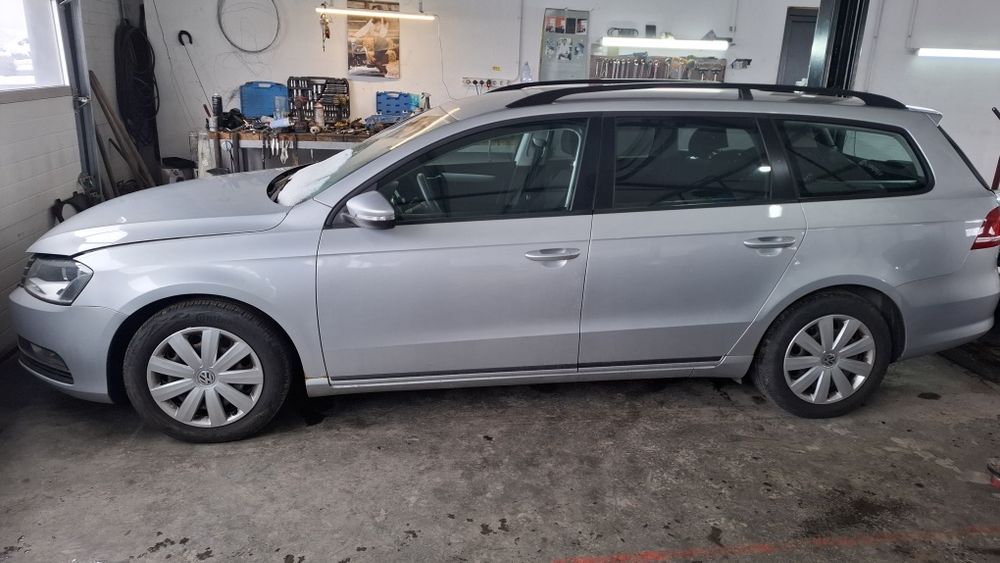 Vand bara,far,usi,plastice Passat B7
