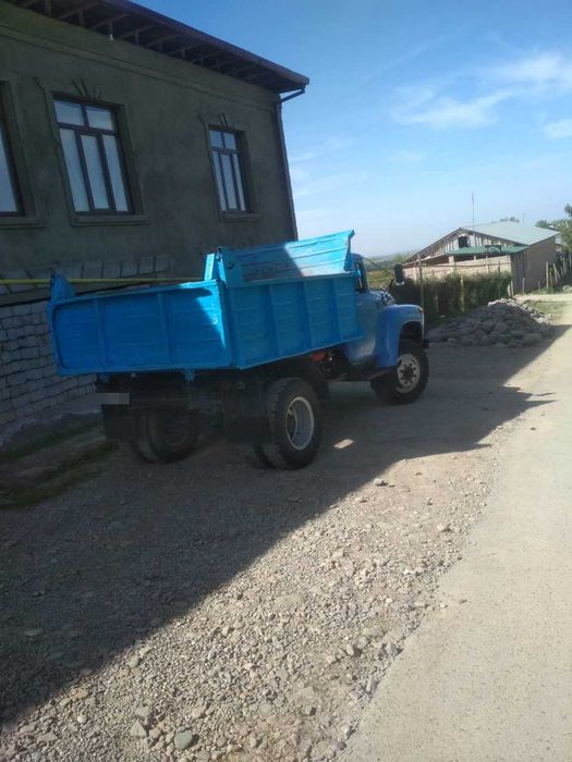 Продаётся Зил Самосвал