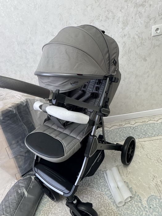 Продам коляску Kidilo новая